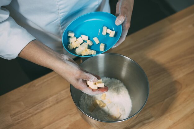 Kiedy kastrować suczkę aby zadbać o jej zdrowie?