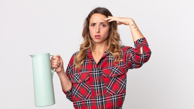 Kiedy wysterylizować sukę i o czym pamiętać decydując się na zabieg?